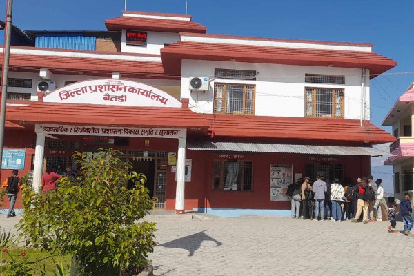 सभ्य रुपमा होली पर्व मनाउन बैतडी प्रशासनको आग्रह 